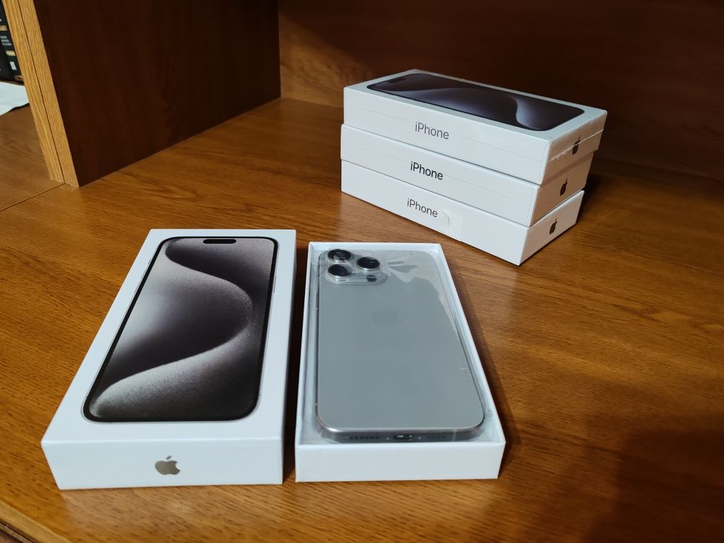 Продам Iphone 15 pro max 1TB