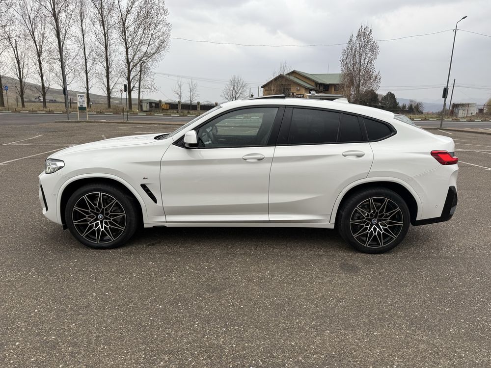 BMW X4 20i hibrid