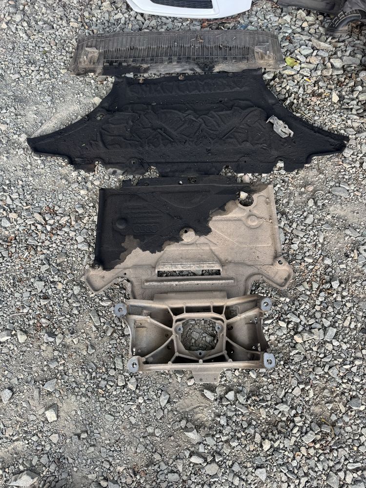 Кори под мотора ауди а4 б8 / audi a4 B8.5