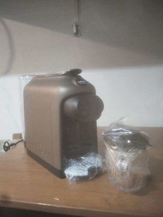 Нова Lavazza a Modo Mio Desea Кафемашина с Капсули