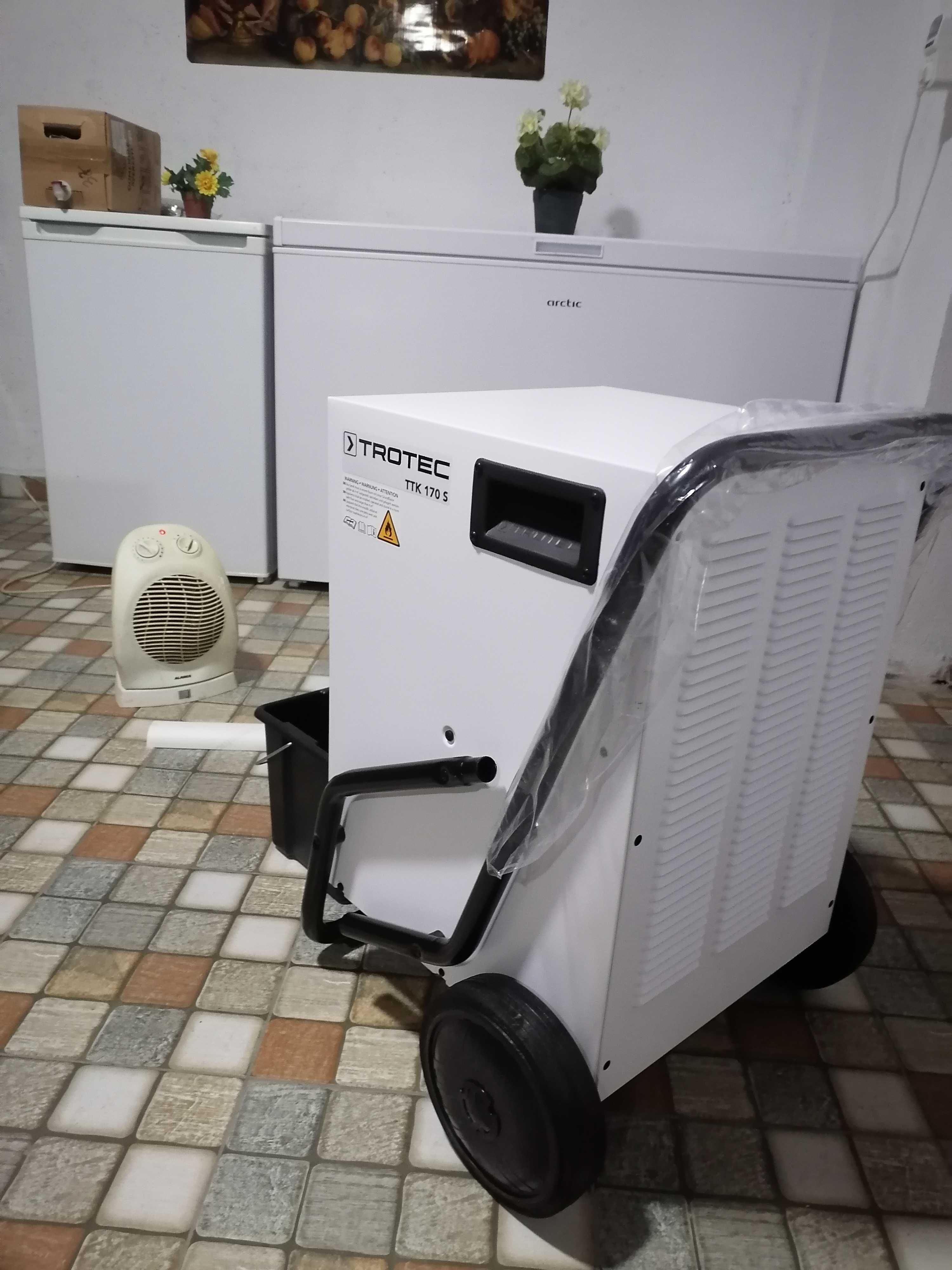 Dezumidificator de Inchiriat Trotec Nou!