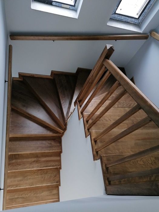 scari interioare din lemn masiv