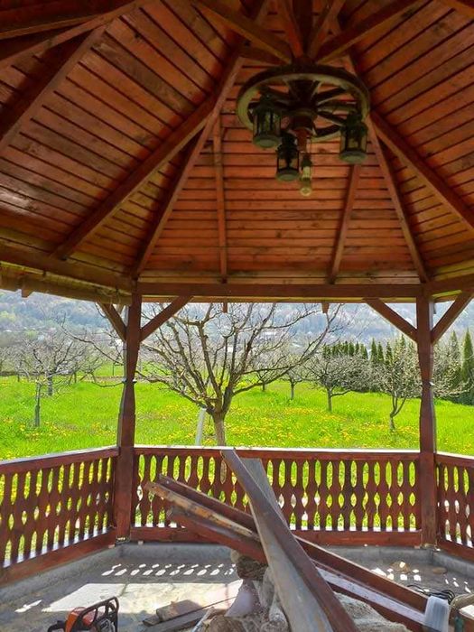 Foisor,terasa,lemn masjv