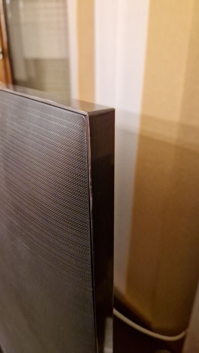 Samsung Crystal UHD 138