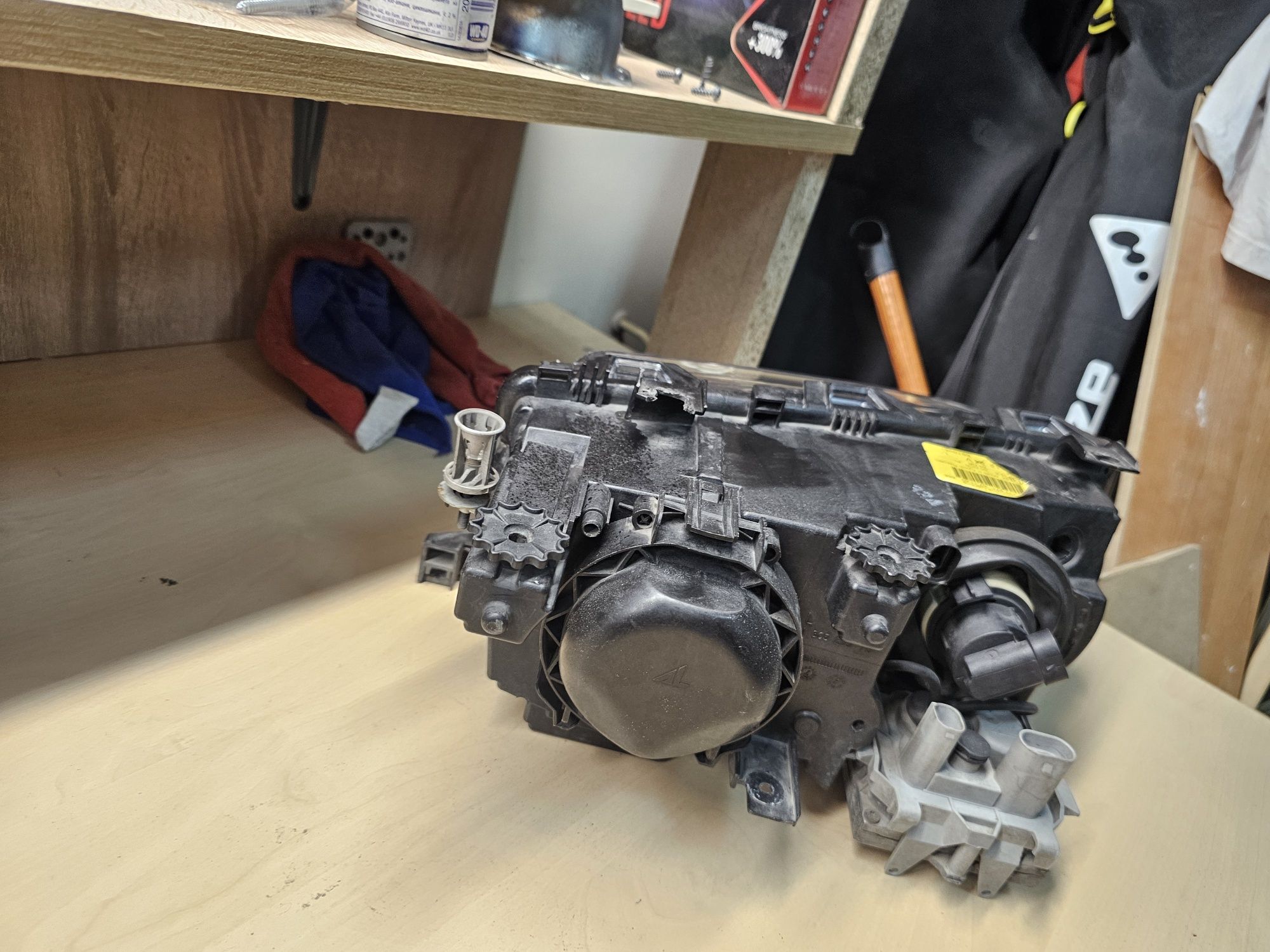 Рециклирани фарове за BMW E46 Bixenon reciklirani farove бмв е 46