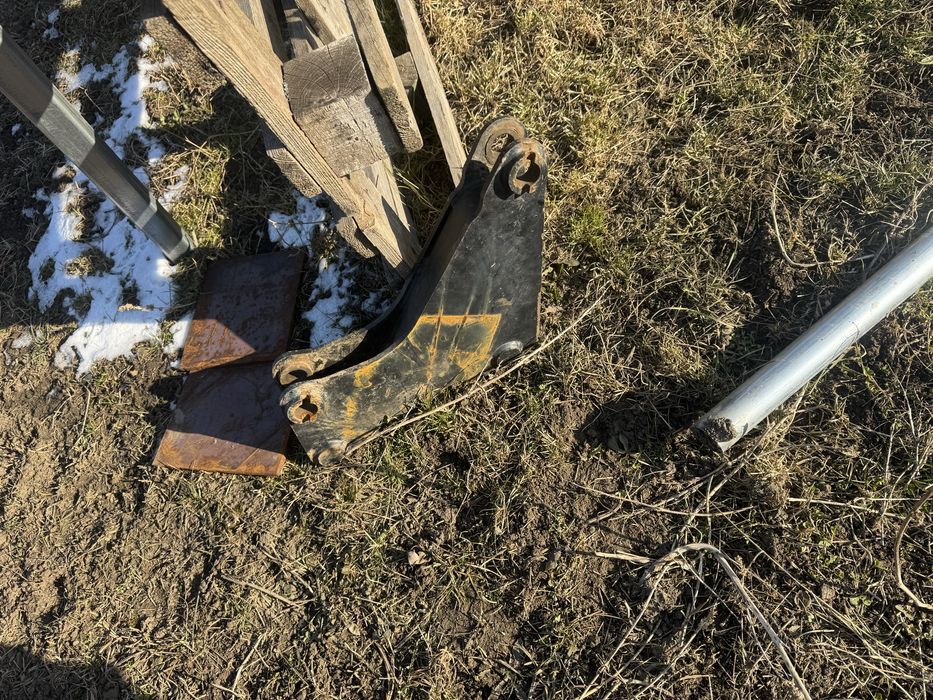 Incarcator frontal tractor