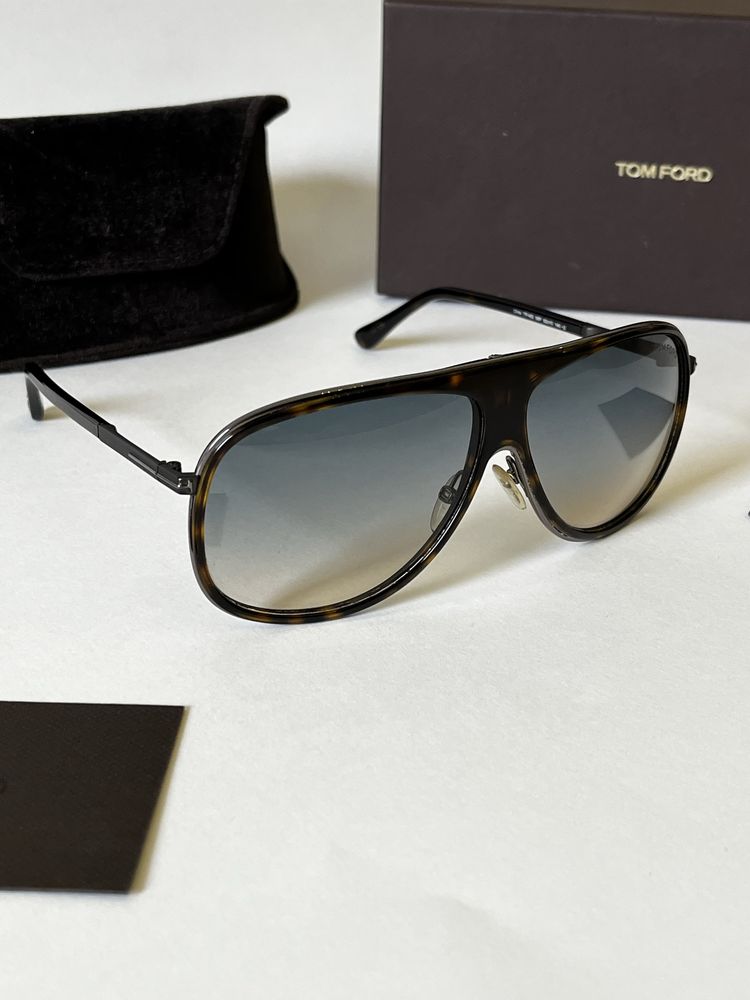 Продаю фирменные очки Tom Ford — 100% оригинал, произведены в Италии.