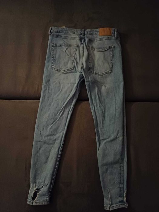 Blugi baieti Bershka + Zara mar.44 EUR
