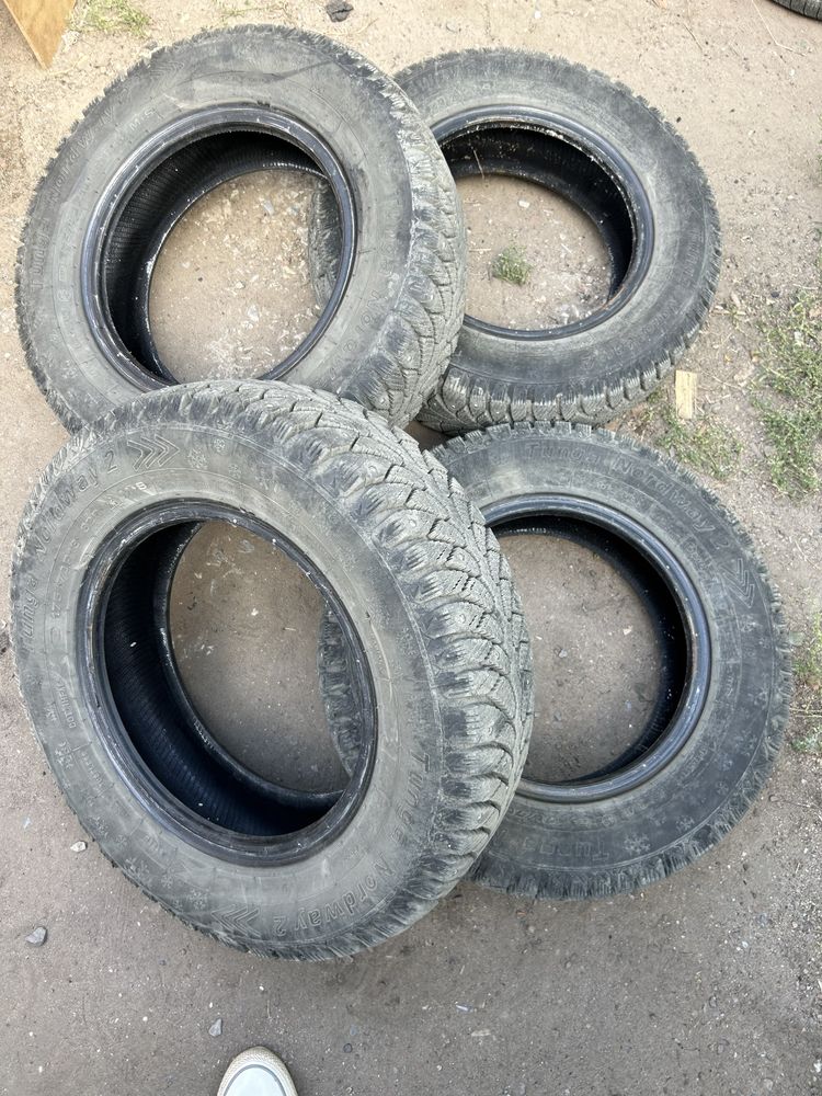 продам зимние шины