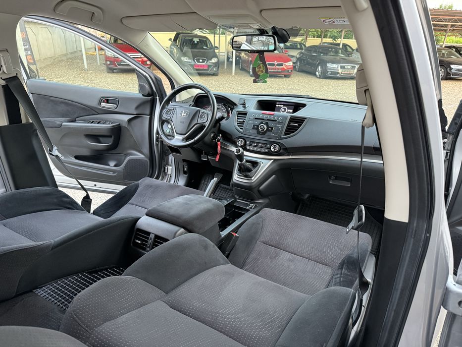 Honda CR-V Elegance / 1.6 DTEC 120 CP / Decembrie 2014 / 10.499€