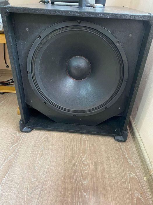Vând incinte Bass