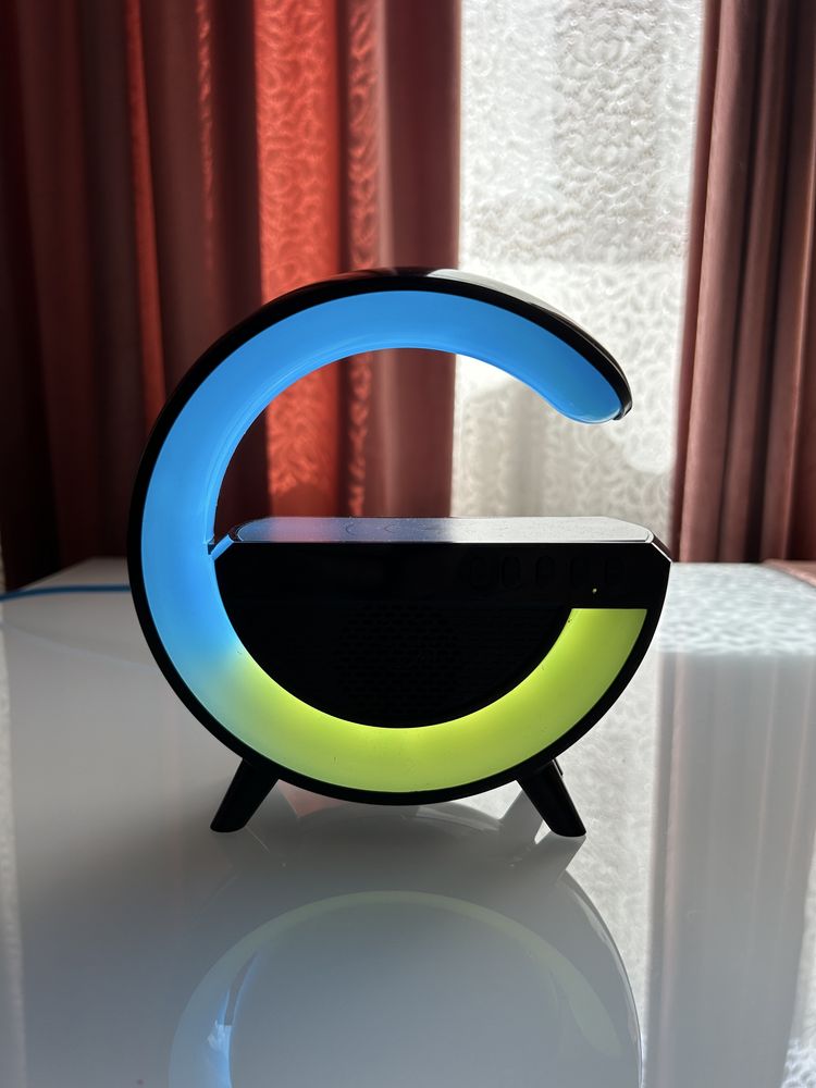 Incărcator wireless Boxă/Lampă 3in1