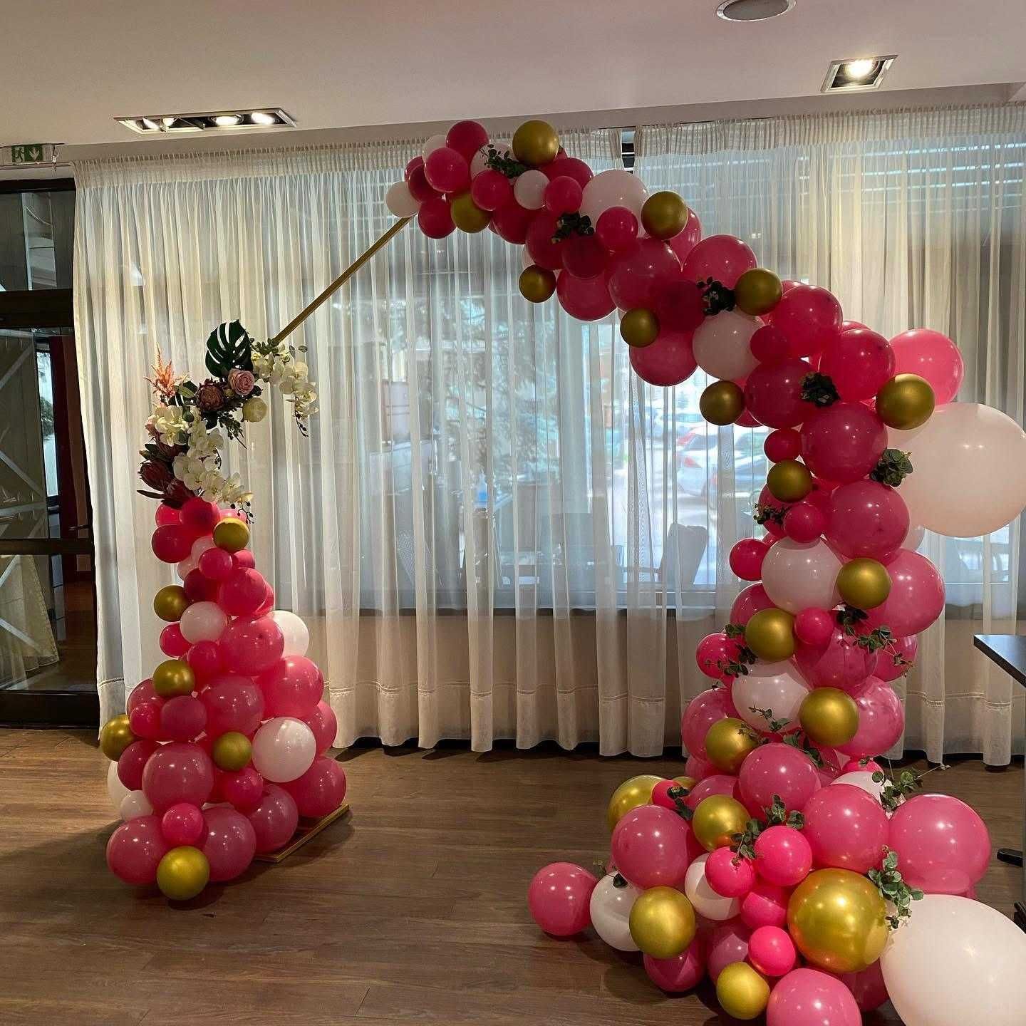 Vând suporti/arcada/ pentru decor