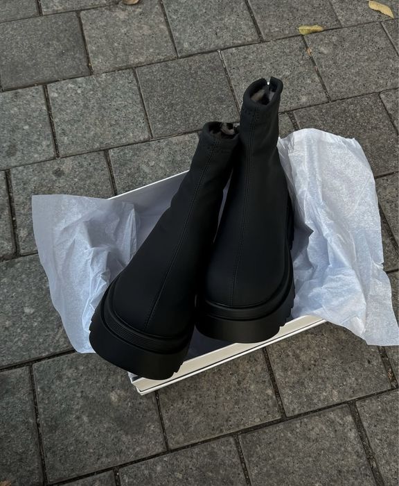 Зимние ботинки на платформе