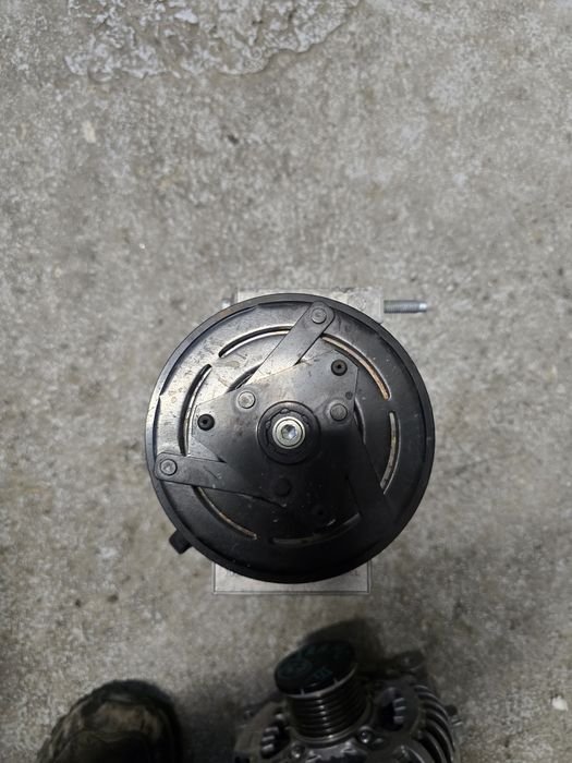 Compresor AC Renault Trafic 3 - 2024 - 2.0 dci