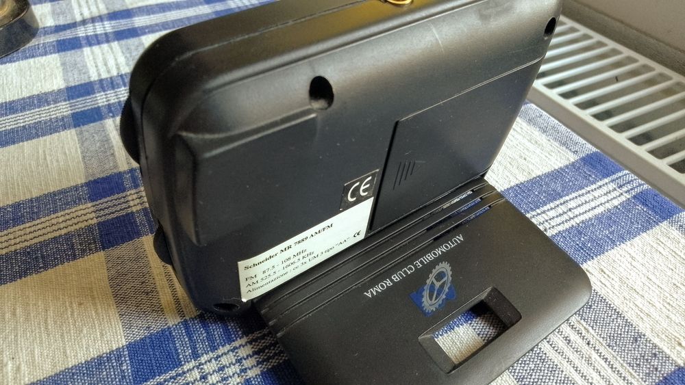 Radio portabil anii '90 Vintage Auto Roma Club