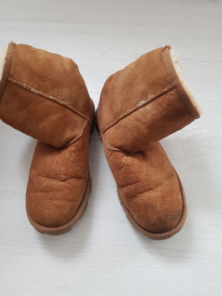 Ghete scurte UGG nr. 37