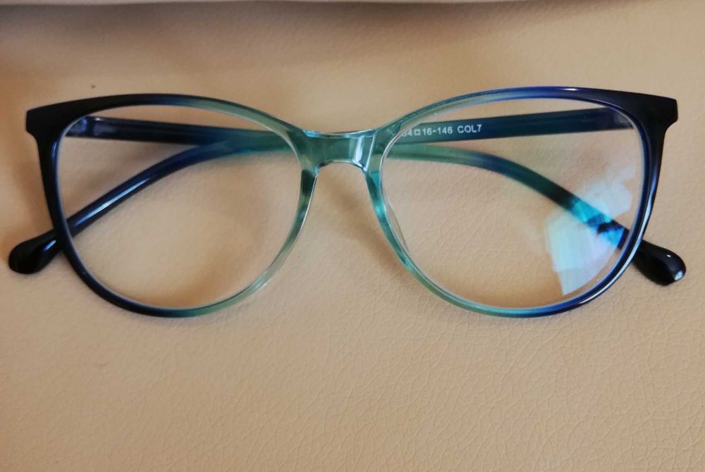 Нови Дамски Диоптрични Рамки