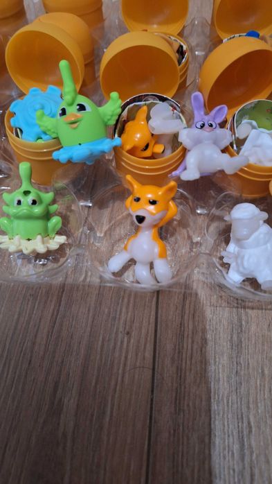 Киндер играчки - ве.икденска серия