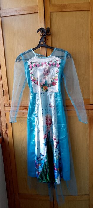 Платье для костюма Эльзы.