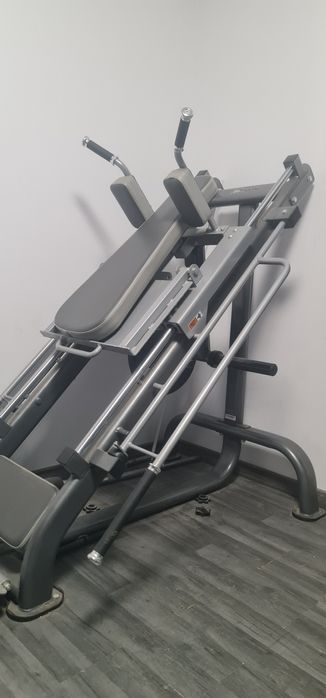 presa picioare si genoflexiuni