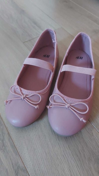 Детски обувки тип балеринки различни модели и номера