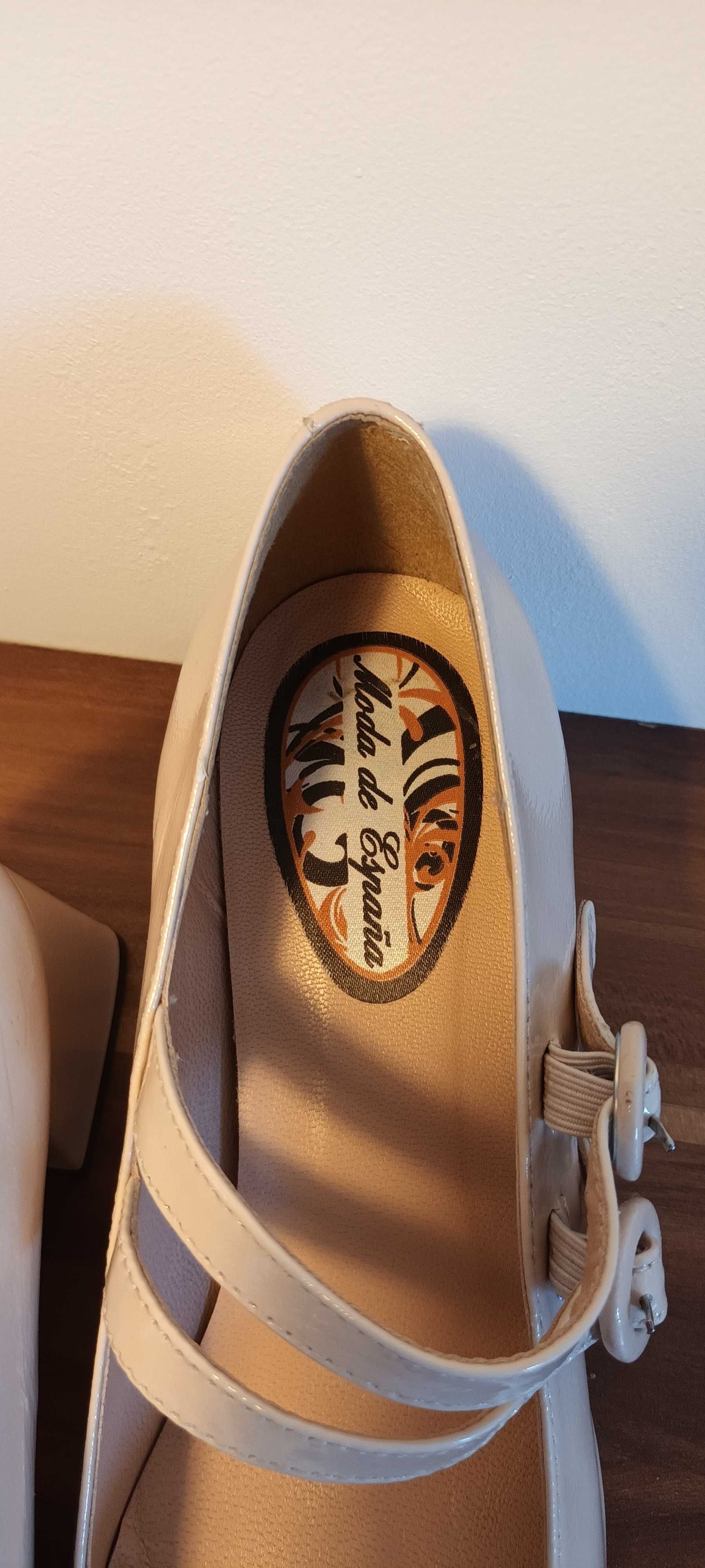 pantofi cu toc de zi