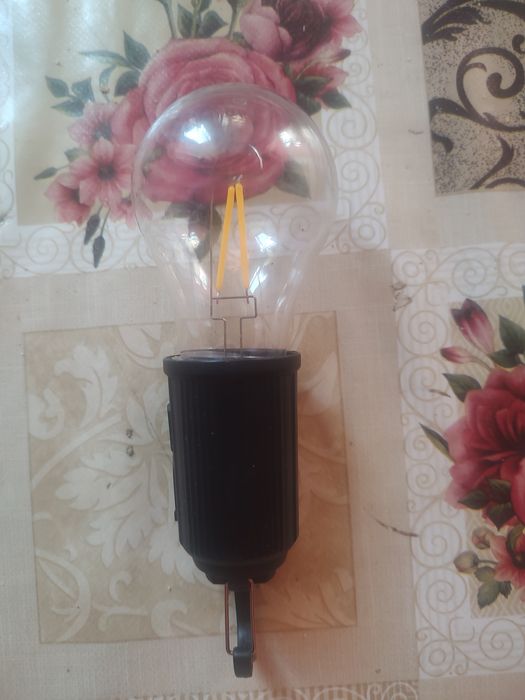 Vând becuri cu încărcare usb