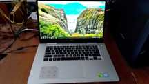 Dell Inspiron 7580 i7-8565U 8gb ram 512gb ssd