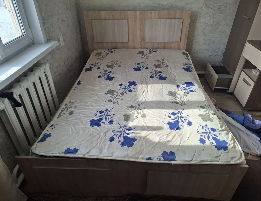 Кровать двухместная