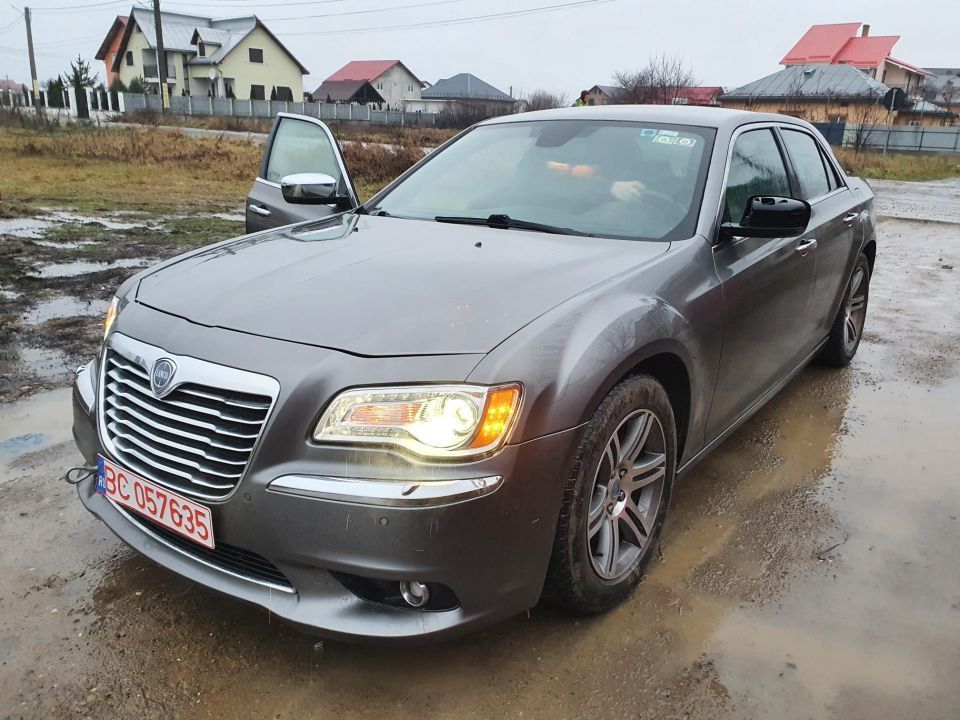pompa abs cablu frana de mana toba intermediara finala carcasa filtru aer carcasa filtru motorina Lancia THEMA Chrysler 300C motor 3.0d 239cp cod EXF 2012 dezmembrez dezmembrari piese