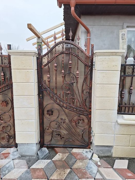 Confecții metalice.