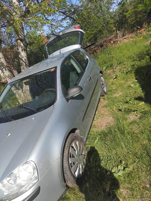 Prodavam golf 5 2.0 dizel