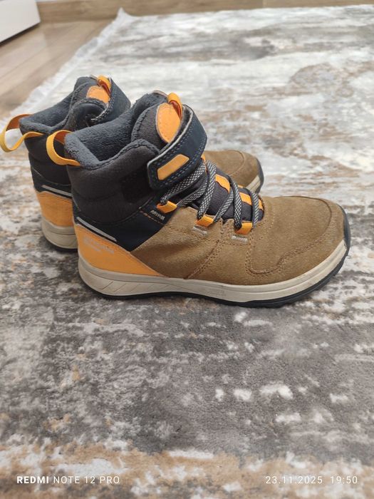 Детски зимни боти