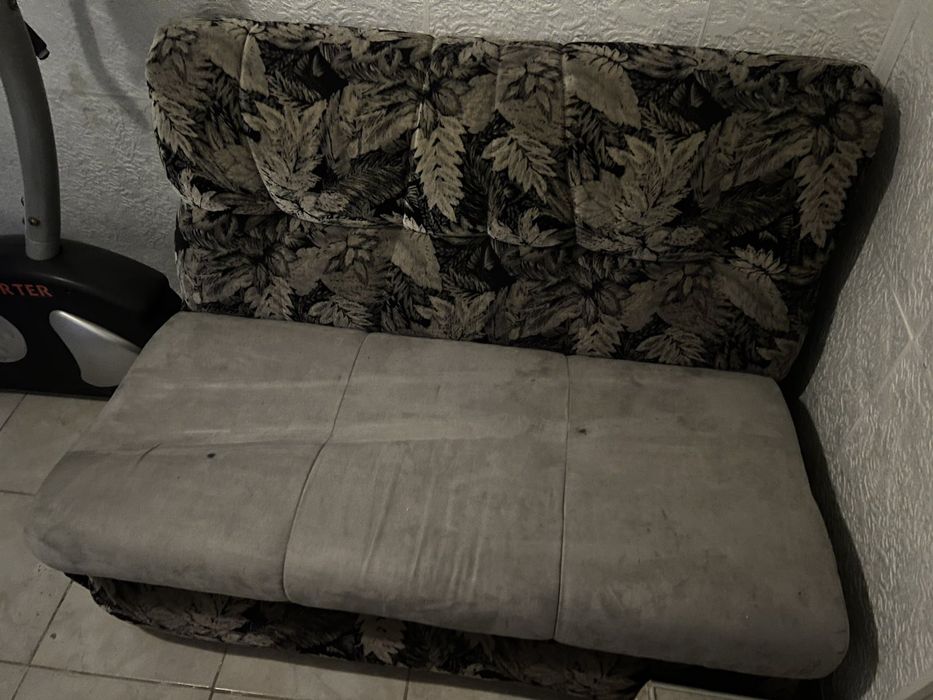 Продавам мебели в добро състояние