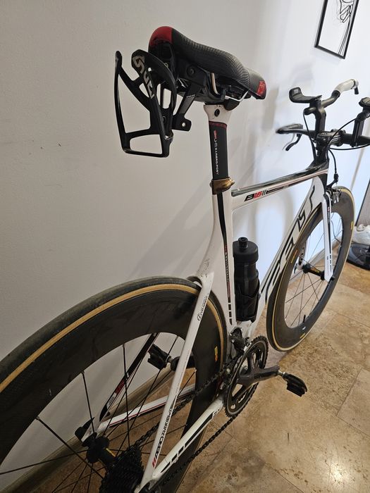 Bicicleta  cursiera contra timp