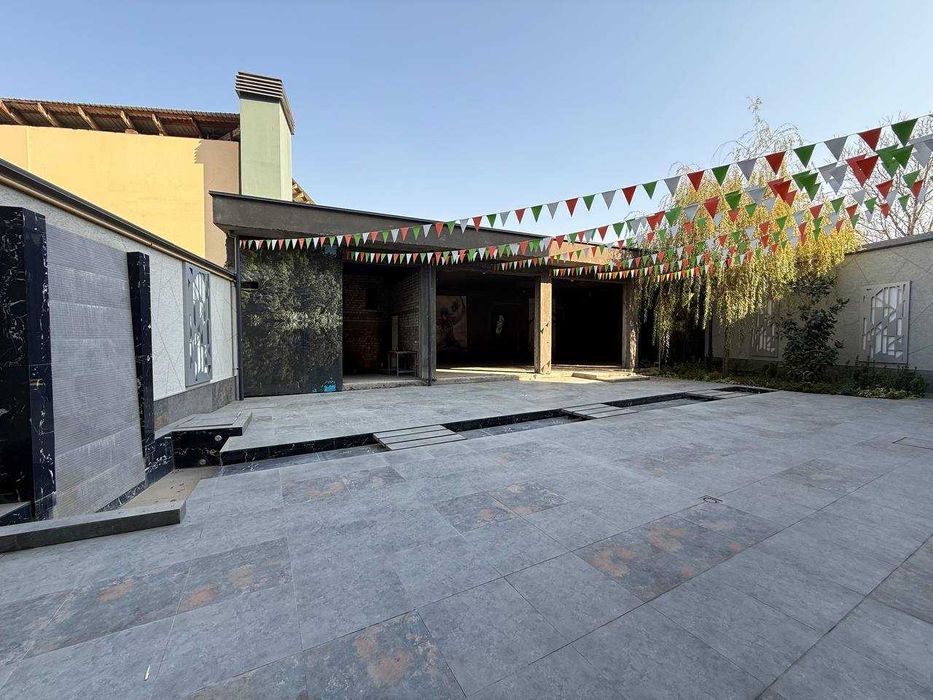 Сдается отдельно стояшая здание 1407м2 на в Мирабадском районе SH83