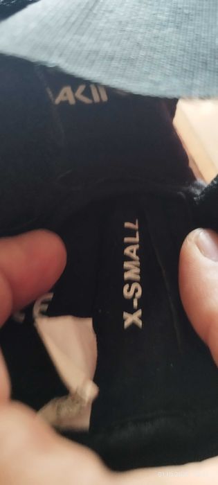 Dakine протектор за китка