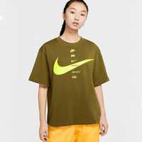 Дамска тениска Nike Swoosh Oversized Khaki Green - размер XS