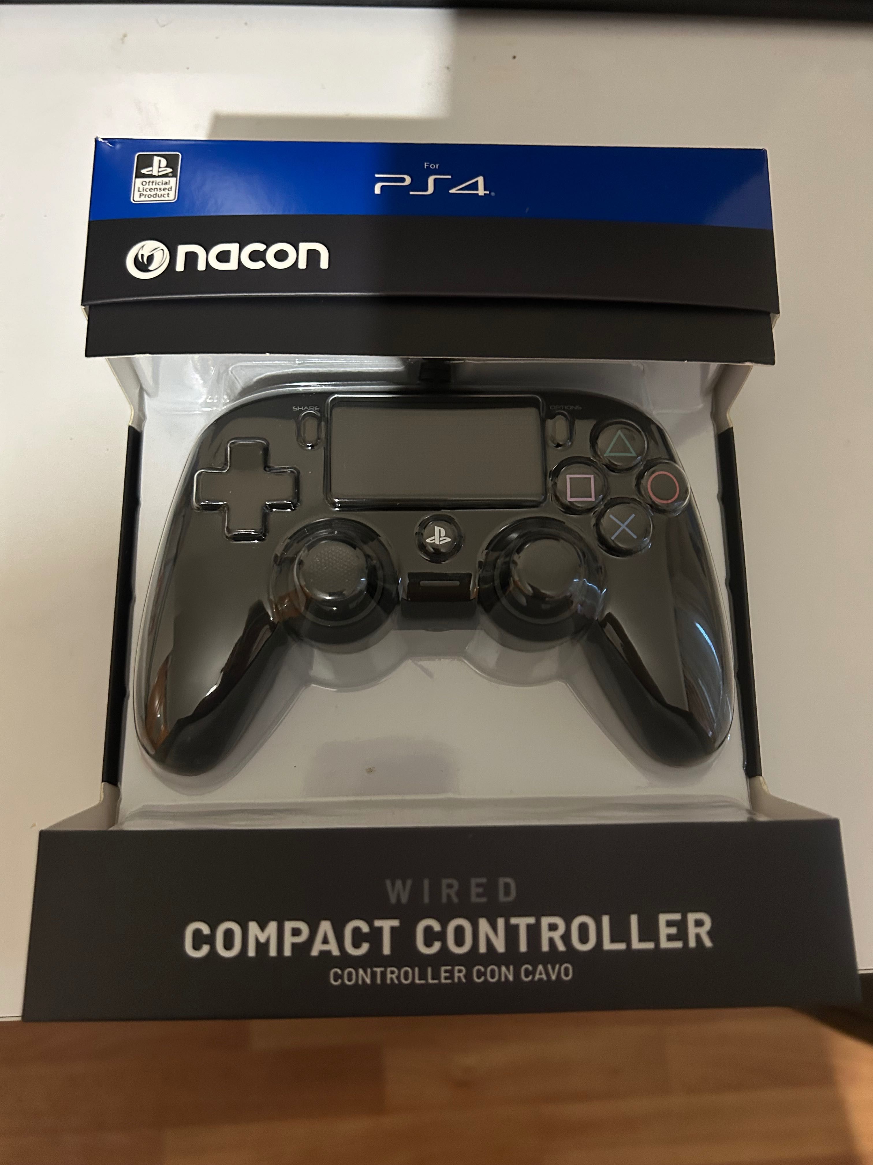 Жичен геймпад Nacon Wired Compact Controller, Черен