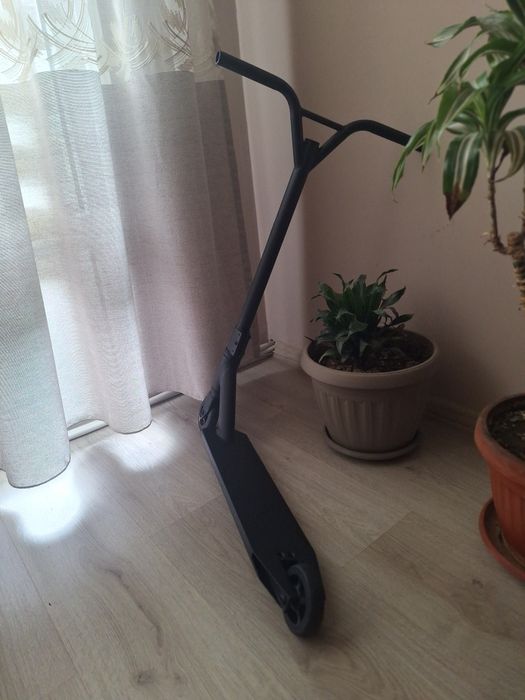 Продавам тротинетка за трикове