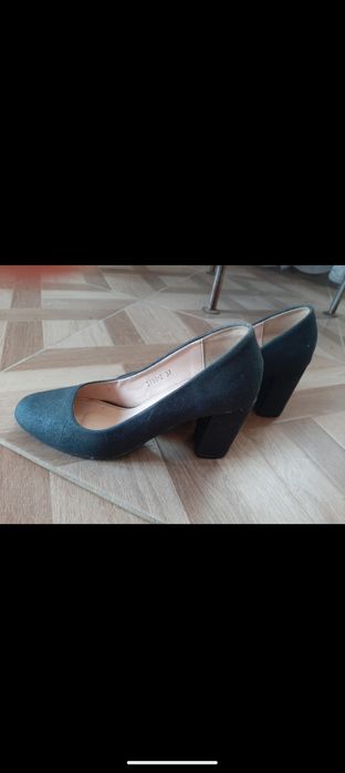 Pantofi negri cu sclipici