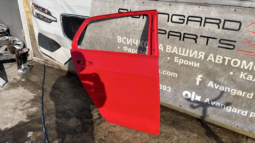 2 броя задна лява и 3 брой задна дясна врата VW Golf 7 комби 2012-