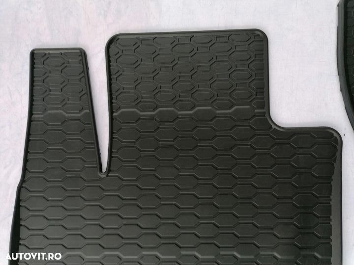 Covorase cauciuc Mitsubishi Outlender 3