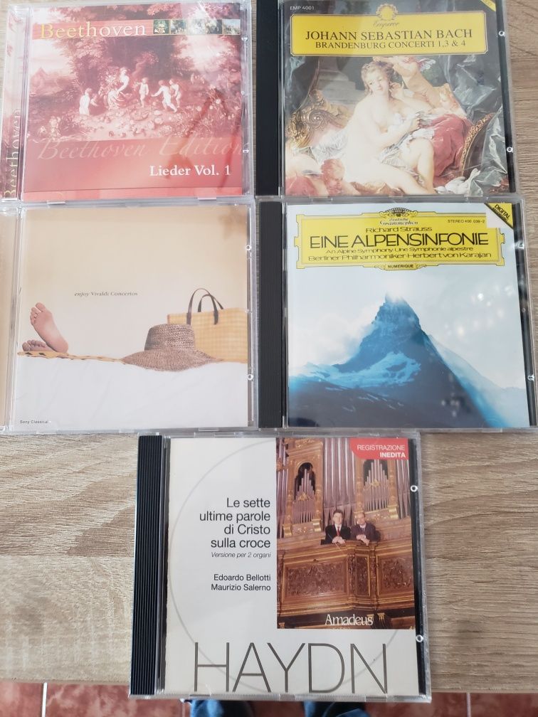 CD -uri originale muzica clasica 8 lei / buc