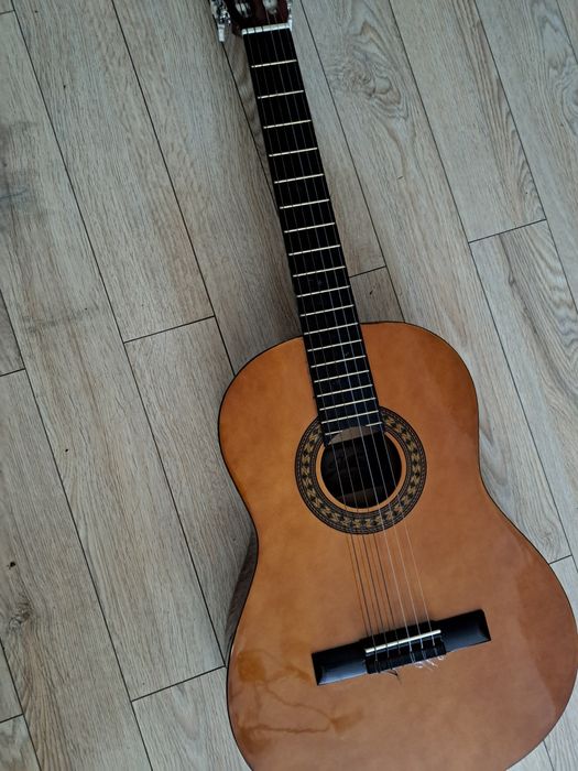 Гитара в отличном состоянии