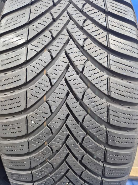 215/60/17 103V Semperit