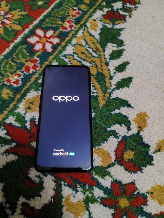 Oppo a72 в хорошем состоянии