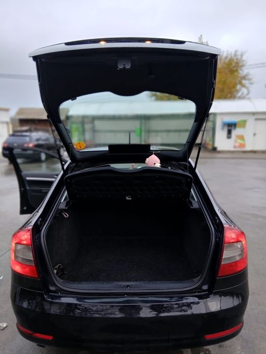 Skoda Octavia 2
Motor 1.6 tdi
Euro 5
Cutie automata DSG 
K