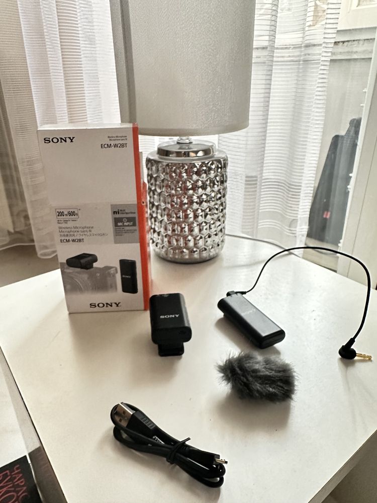 Микрофон SONY ECM-W2BT Bluethooth Wireless Microphone неизползван.